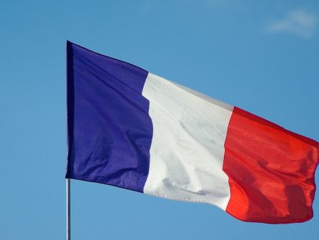 France Postpones Online Casino Regulation Amid Protests From Land-Based Operators