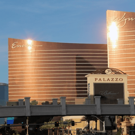 Wynn Resorts Reports Flat Q2 Revenue Amid Profitability Concerns