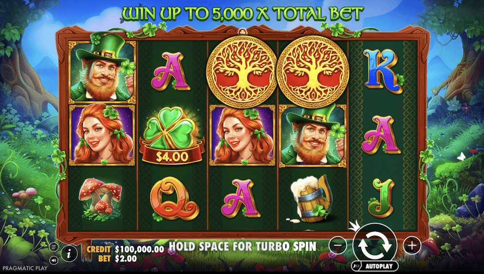 A screenshot of the Clover Gold slot gameplay showing the 5x3 reels with four-leaf clover money symbols and a leprechaun collector symbol on reel 5.