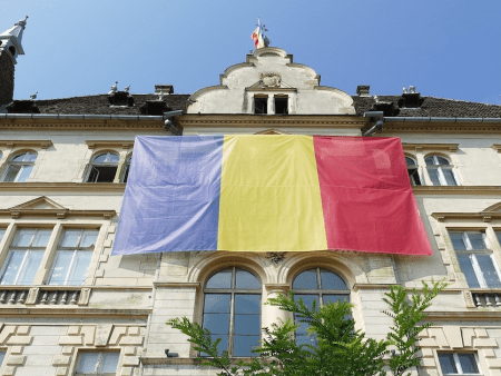 Romania Blacklists Polymarket Following Surge in Unlicensed Election Betting