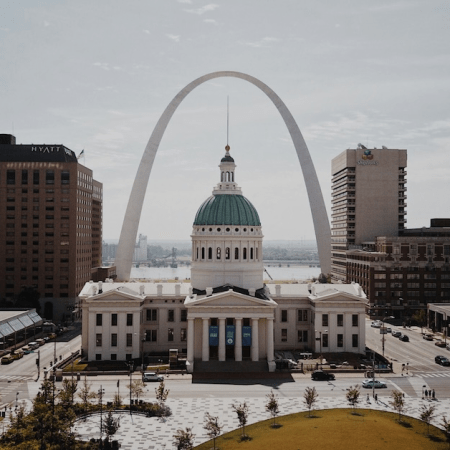 Missouri Sports Betting Market Opens to Early Sign-Ups Ahead of December Launch