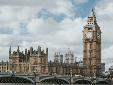 UK Regulator Suspends Deadheat Racing Amidst Compliance Concerns