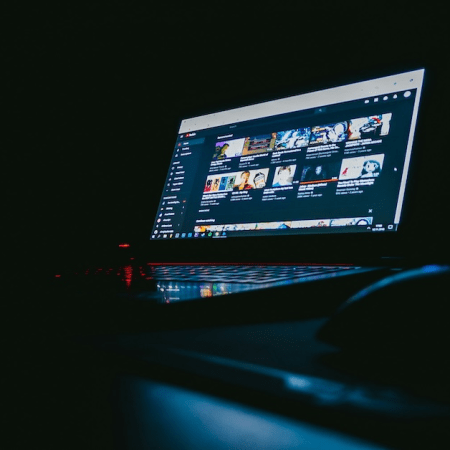 YouTube Tightens Global Rules, Banning Uncertified Online Betting Content to Protect Minors