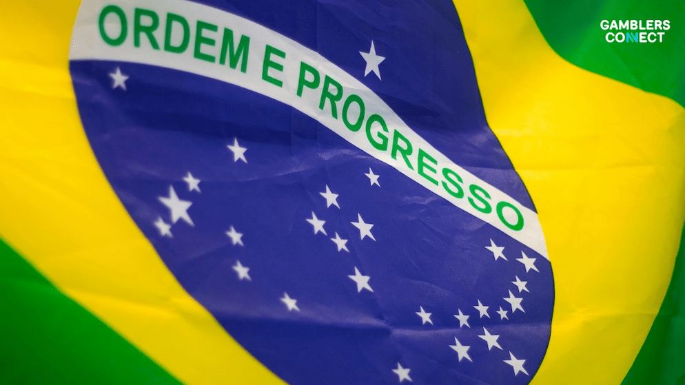 The flag of Brazil, symbolizing the cultural connection between the 7K brand and the Campeonato Paulista football tournament where Morientes will present player awards.