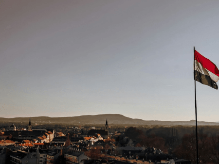 Hungary Blocks Polymarket Amid Illegal Gambling Probe