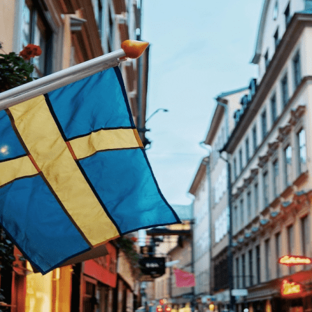 Swedish Gambling Habits Hold Firm as 72% of Adults Participate in 2025