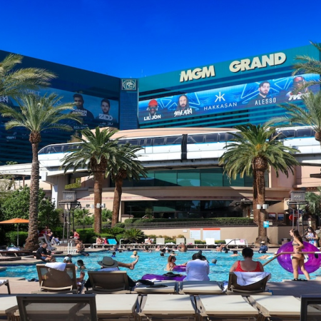 BetMGM Slapped with US$100,000 Fine in Pennsylvania Over “Fraud Ring” Failures