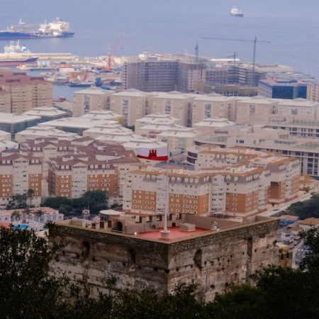 Gibraltar Gambling Commissioner Warns Overregulation Fuels £60M Black Market Surge
