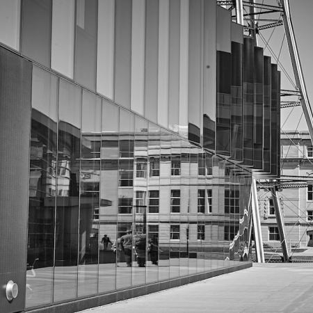 Kalshi Ignites Federal Legal Battle Against Iowa Regulators Over Event Markets