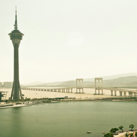 Macau Casino GGR Forecast to Outpace Rivals in 2026 Despite Profit Lag