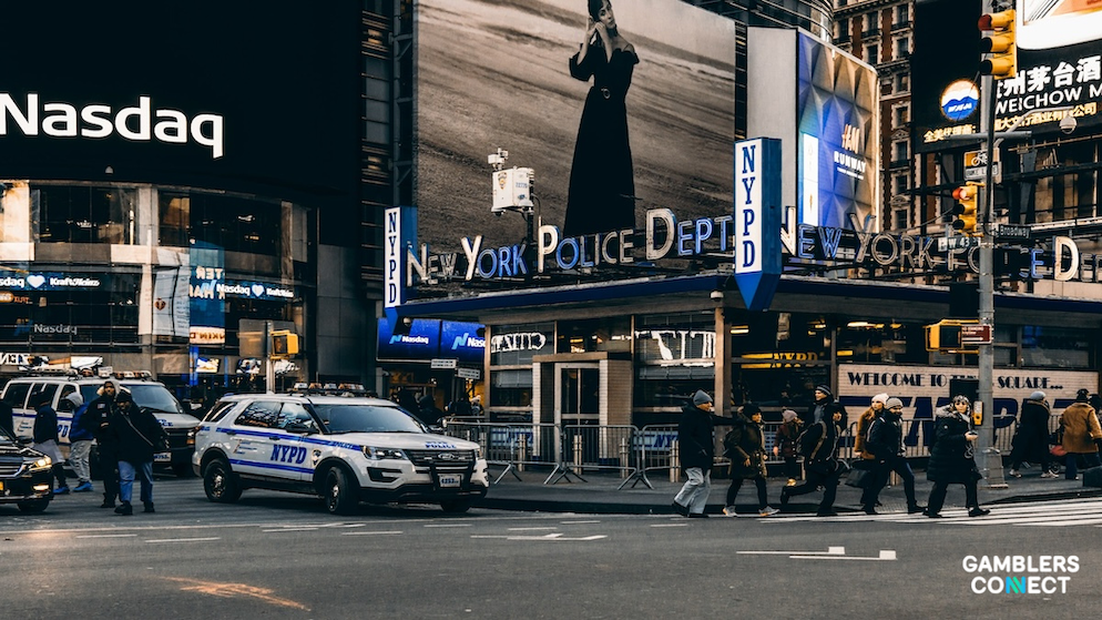 Nasdaq 100 Prediction Market Style Options