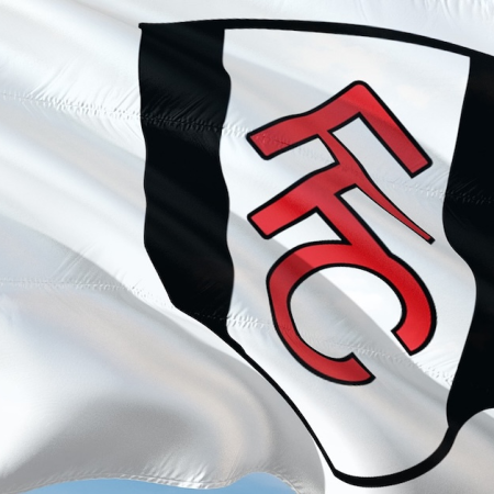 CMC Markets Emerging as Strategic Successor for Premier League Front-of-Shirt Sponsorships