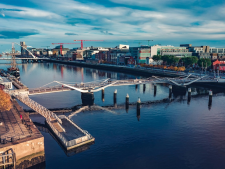 University of Cambridge Study Reveals Stark Gender Disparity in Meta Gambling Ads in Ireland