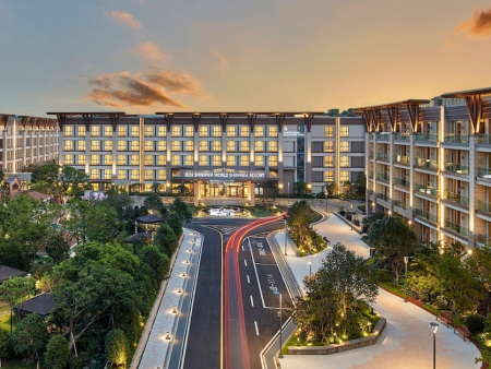 Jeju ShinHwa World Narrows Losses by 30% Despite 45% Drop in Gaming Revenue