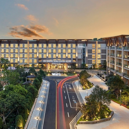 Jeju ShinHwa World Narrows Losses by 30% Despite 45% Drop in Gaming Revenue