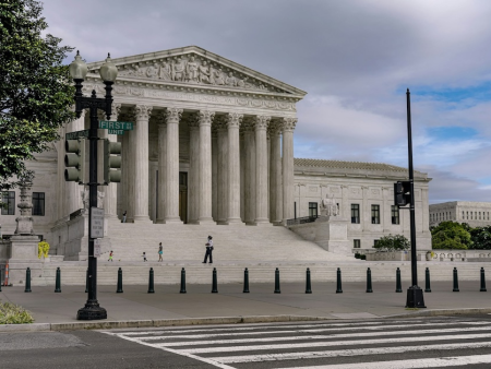 Kentucky Governor Andy Beshear Vetoes House Bill 904, Halting Major Changes to Sports Betting and DFS