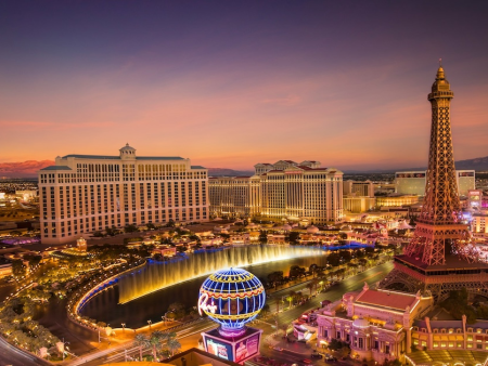 Las Vegas Faces Major Tourism Downturn as Shifting Trends and Costs Impact Visitor Numbers