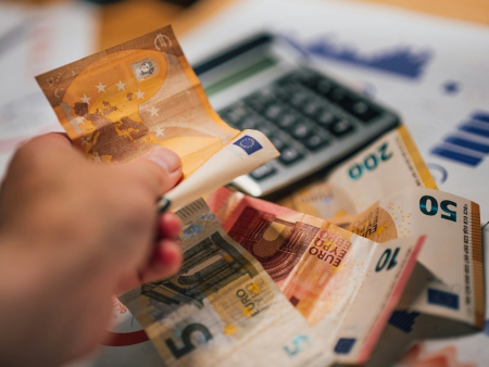 PAGCOR Defers Minimum Guaranteed Fee Implementation Amid Philippine Economic Crisis