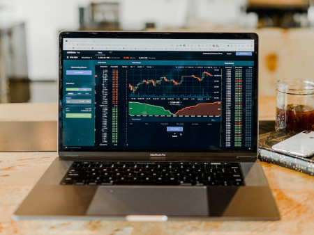 Rush Street Interactive Hits Record $370.4M Q1 Revenue; iCasino Momentum Fuels 41% Growth