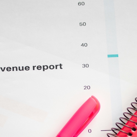 Betr Entertainment Reaches 10% Margin Target in Q3 FY2026 Amid Operational Pivot