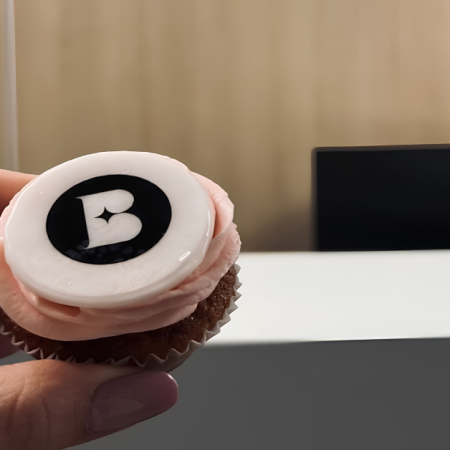 Betty Gaming CA Ltd Secures UK License for June Launch via Franchise Model