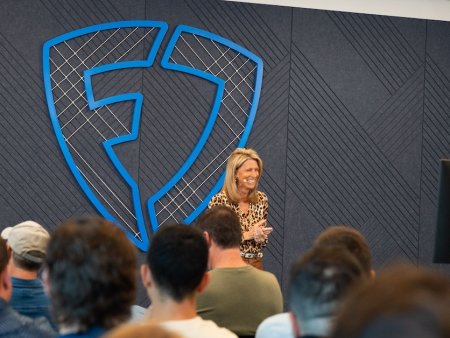 Flutter Entertainment Confirms Sudden Exit of FanDuel CEO Amy Howe Amid Q1 Results