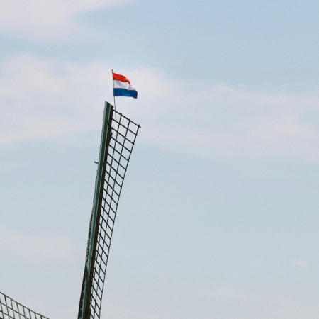 Dutch Gaming Authority Deploys Multi-Channel “Laat je niet zoek spelen” World Cup Harm Prevention Campaign
