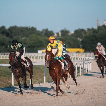 Evoke Finalizes RaceOdds Technology Extension with BetMakers Technology Group