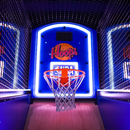 San Antonio Spurs Face New York Knicks as 2026 NBA Finals Open in Texas