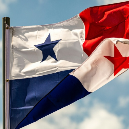 Panama Enacts Law 527 Establishing Strict Biometric Filters and Website Blocking Mandates