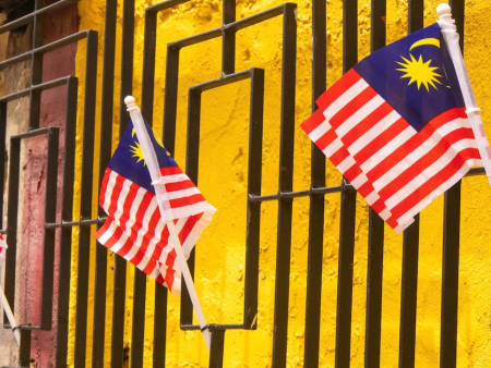Sarawak Transport Minister Issues Urgent Warnings Against Pervasive Cyber-Impersonation Syndicates