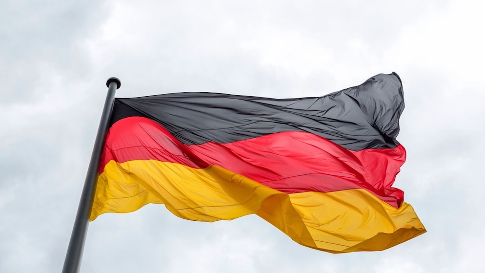 German flag display, highlighting GGL's ongoing regulatory implementation of the State Treaty on Gambling across legal online casino domains.